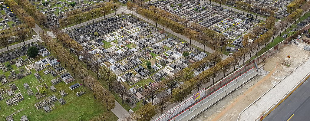 cimetière parking